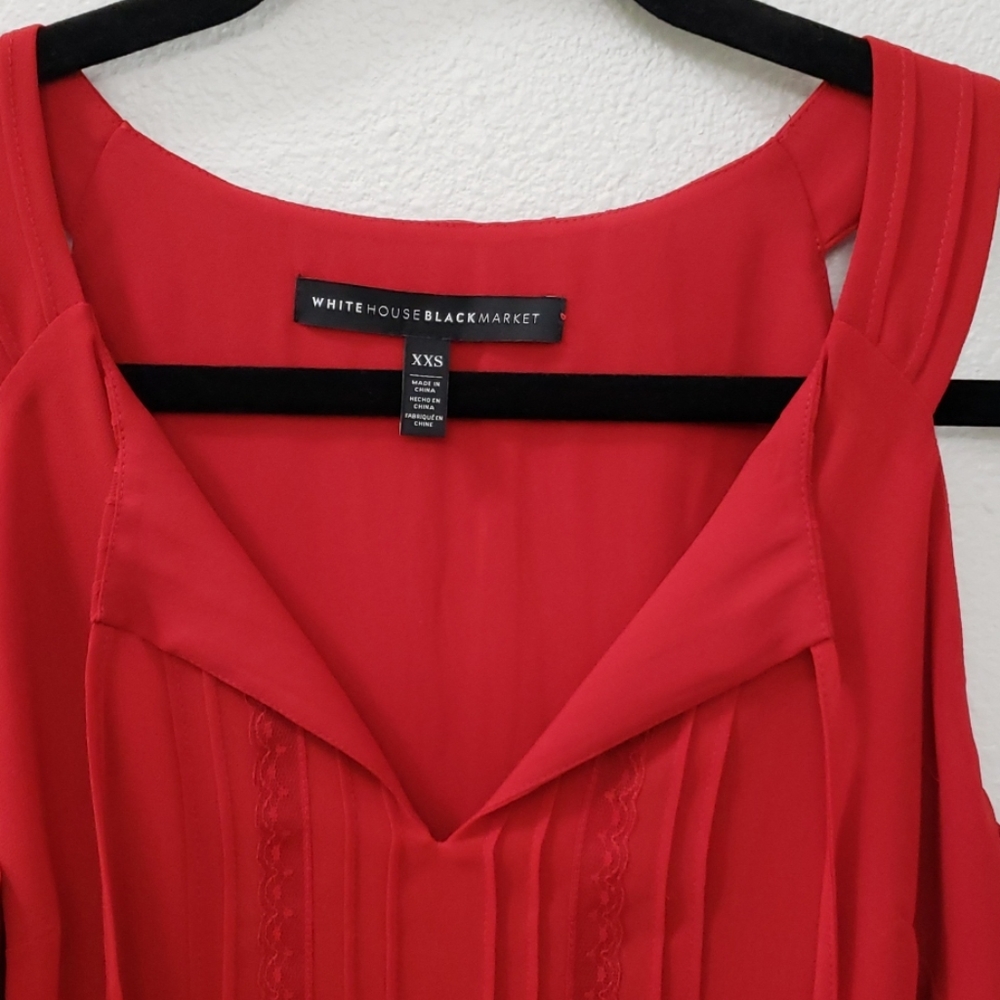 WHBM Red Top - Picture 4 of 6